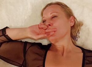 blonde,blowjobs,couple,amateur,matures,missionary,lingerie,wife,hardcore,milf,beauty,close Up,cumshot,licking,feet,fetish,german,sexy,nylons